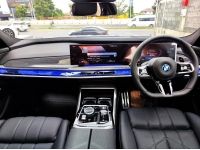 2023 BMW M760e xDrive M Sport Plug-in Hybrid  สีเทา Brooklyn Grey Metallic รูปที่ 4